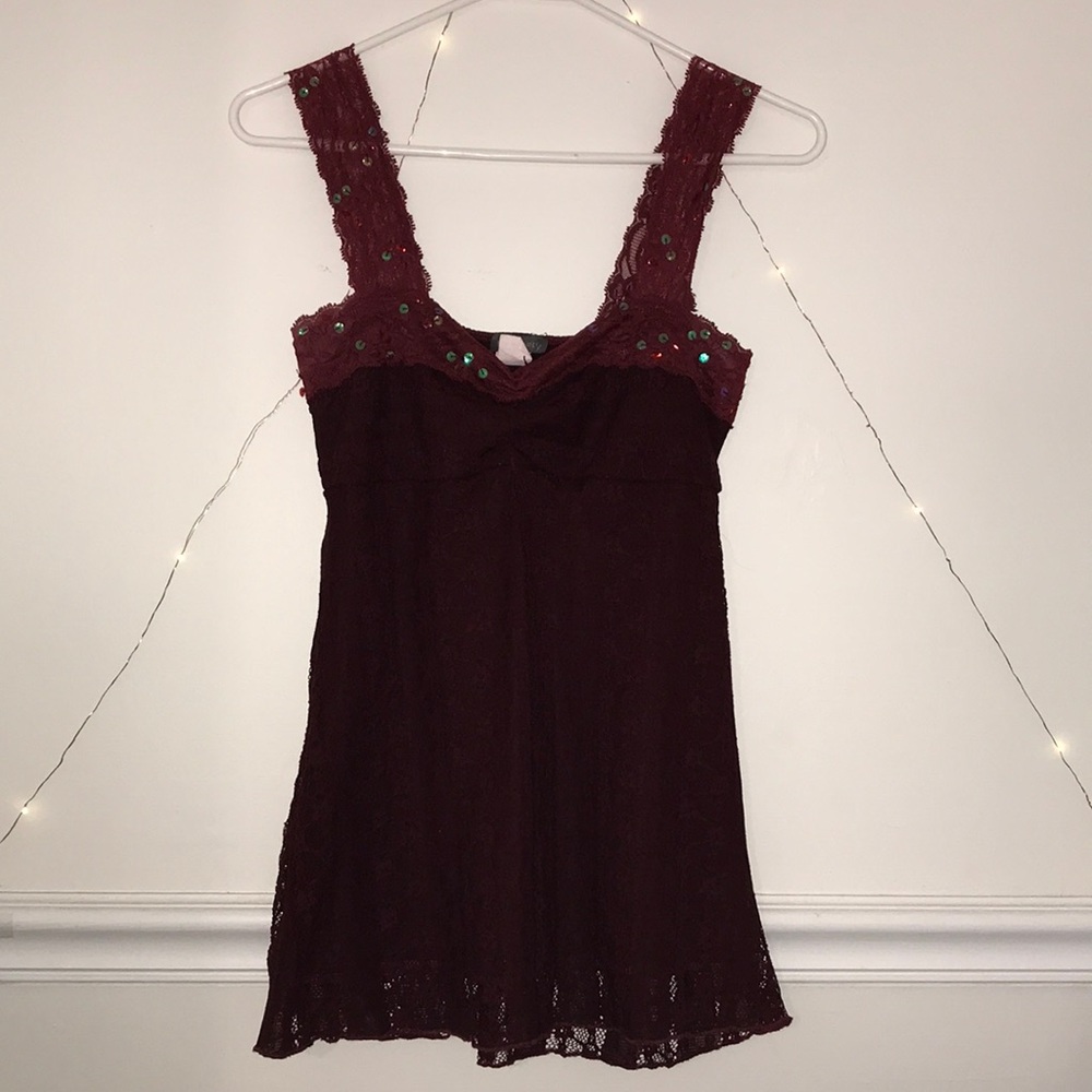 maroon lace sparkle party top GREAT CONDITION!!
